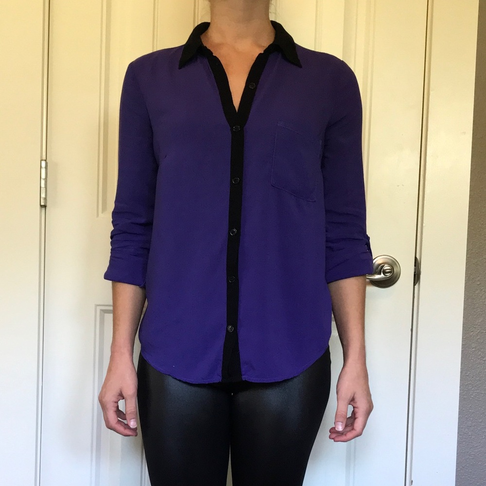 Splendid purple button down black contrast collar